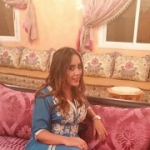 ليلى من تيارت - الجزائرتبحث عن رجال للزواج و التعارف
