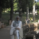سارة من بوسكورة - المغربتبحث عن رجال للزواج و التعارف