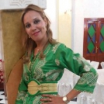 عواطف من مكناس - المغربتبحث عن رجال للزواج و التعارف