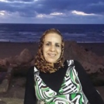 ثورية من تمغزة - تونستبحث عن رجال للزواج و التعارف