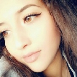 مريم من اكفاي - المغربتبحث عن رجال للزواج و التعارف